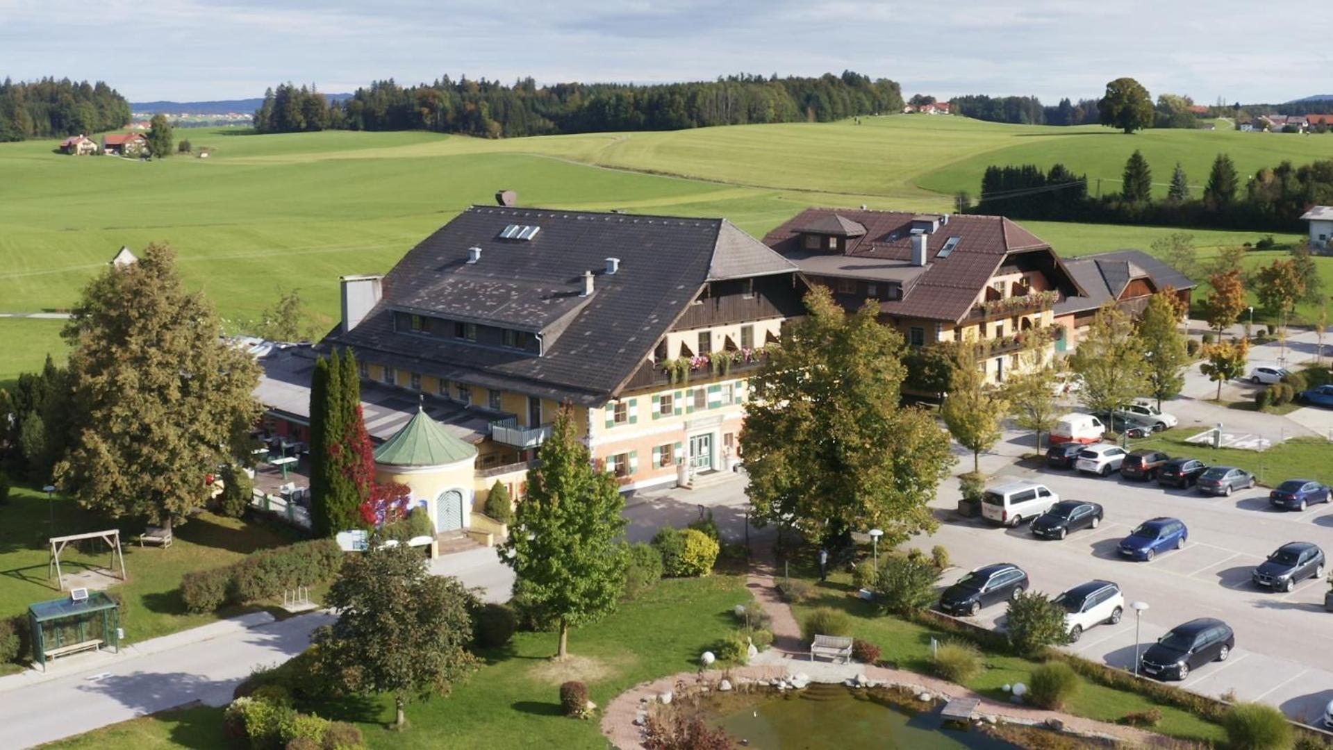 Gastagwirt Hotel Eugendorf Eksteriør billede