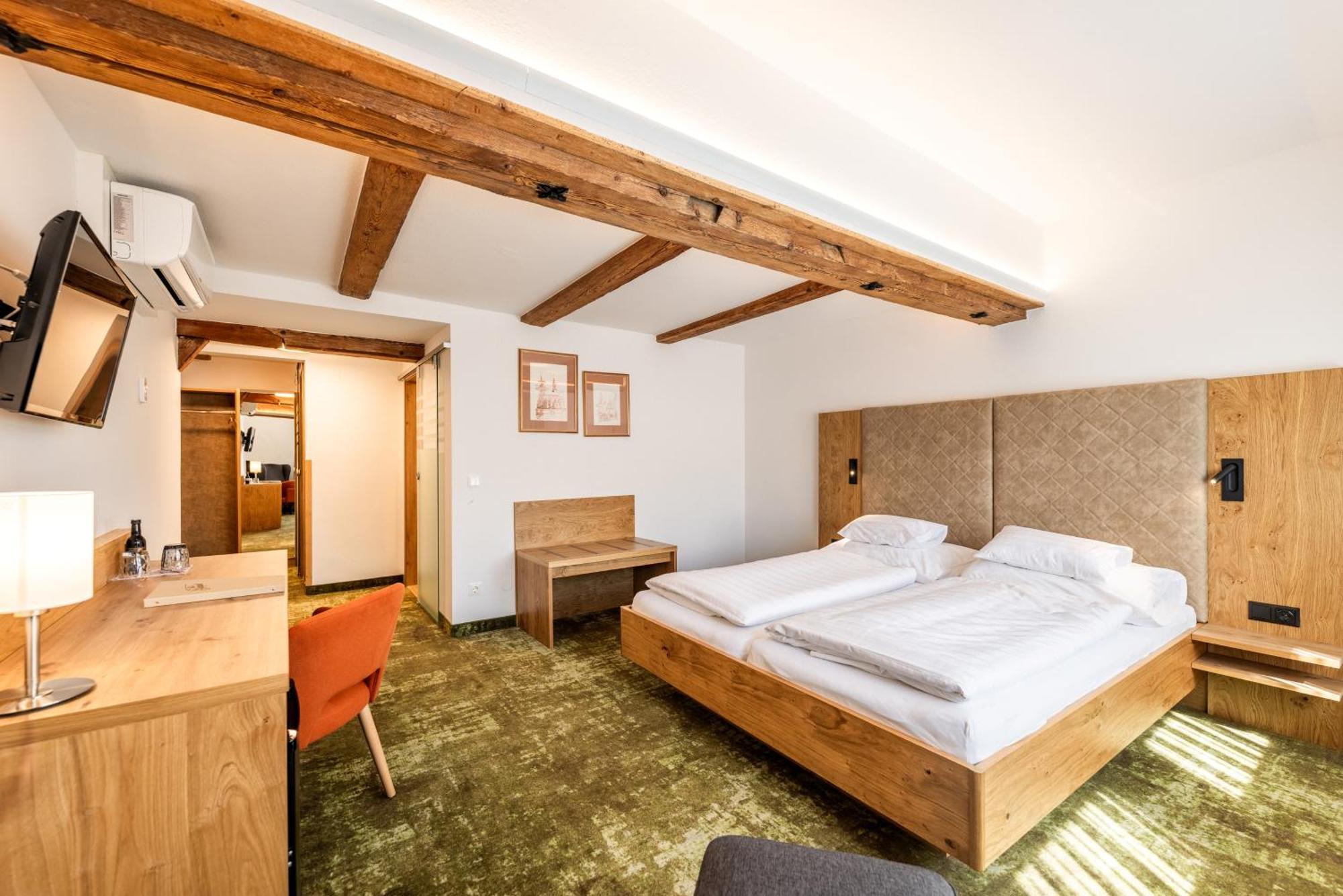 Gastagwirt Hotel Eugendorf Eksteriør billede