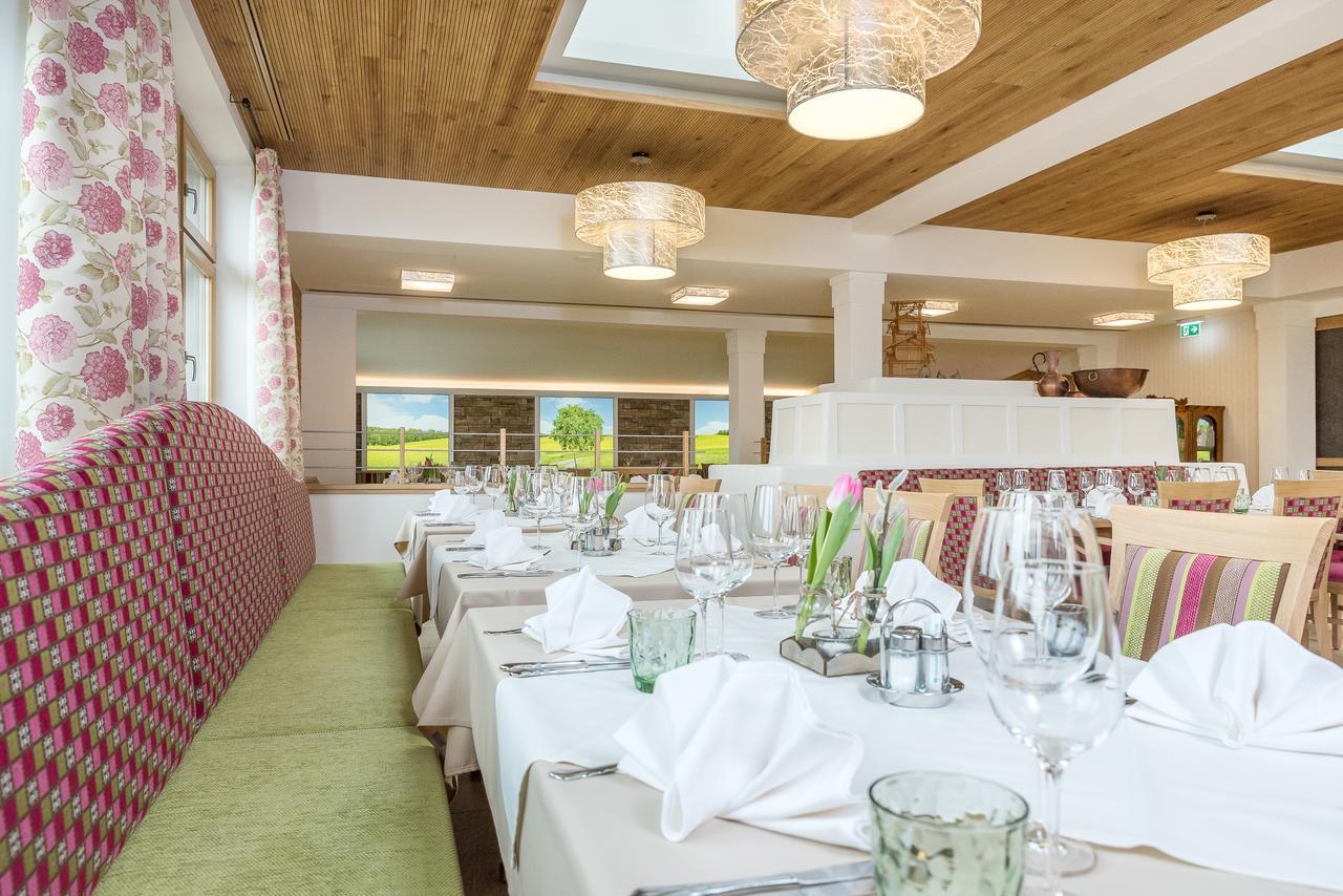 Gastagwirt Hotel Eugendorf Eksteriør billede